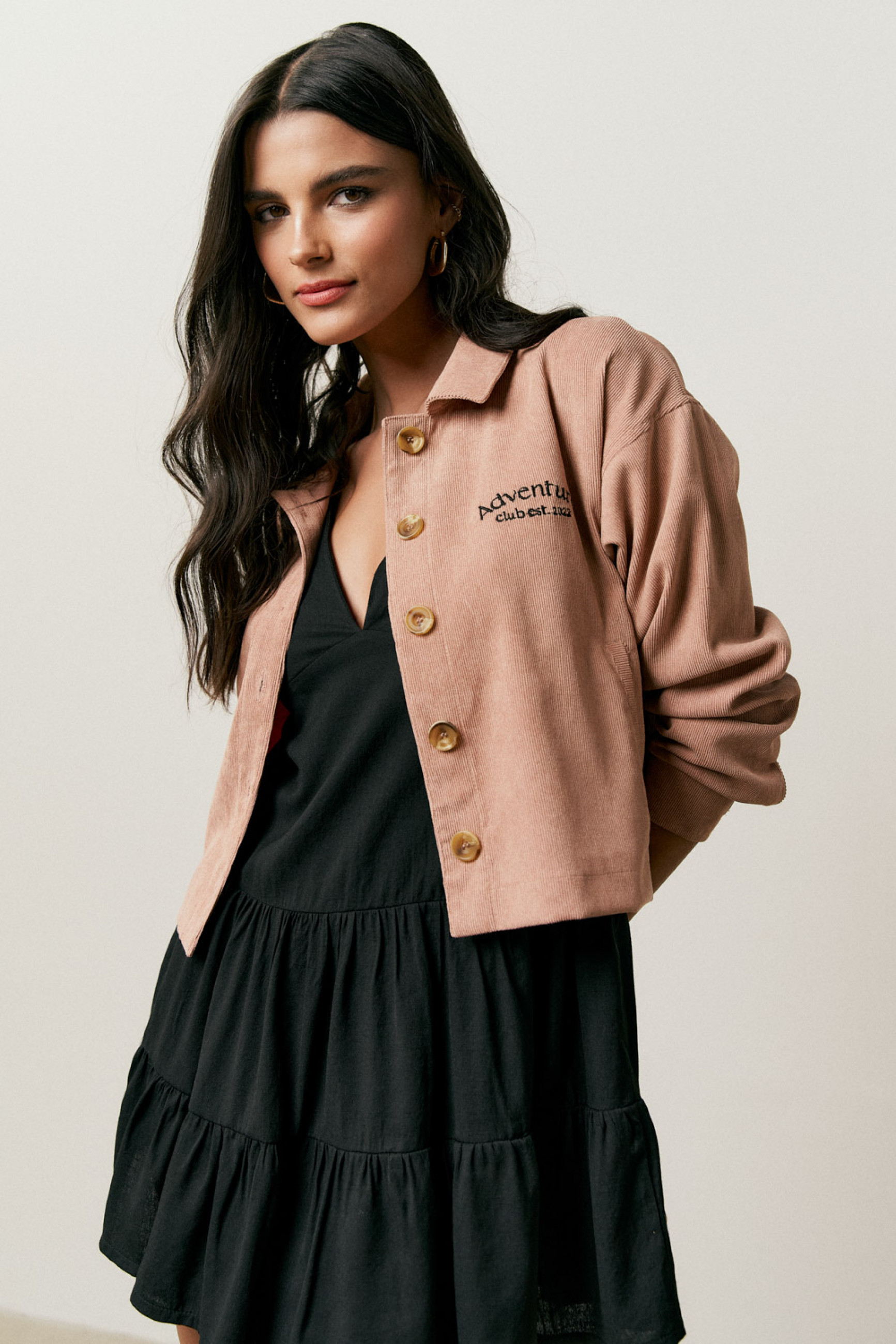 Jaqueta Veludo Cropped Bordado Bege