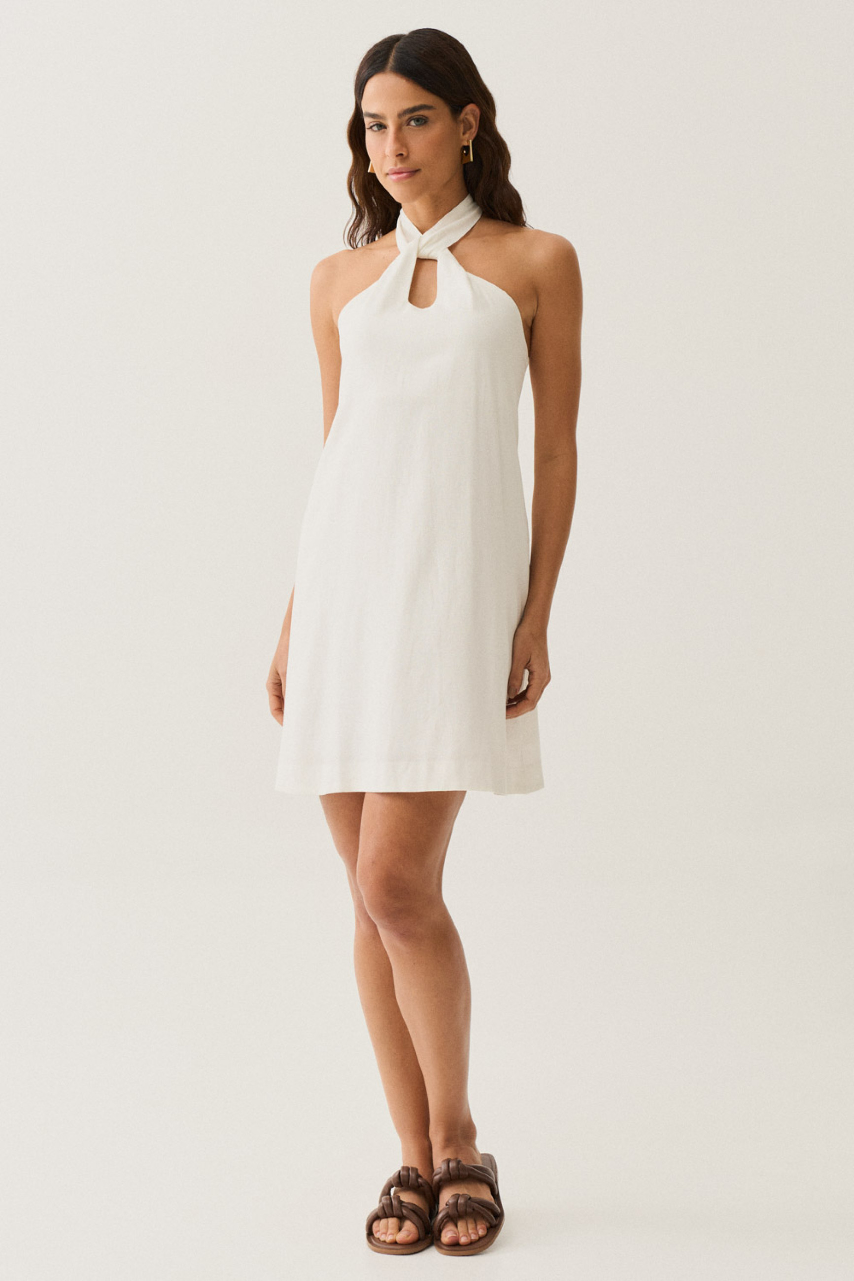 Vestido Curto com Torção na Gola Off White