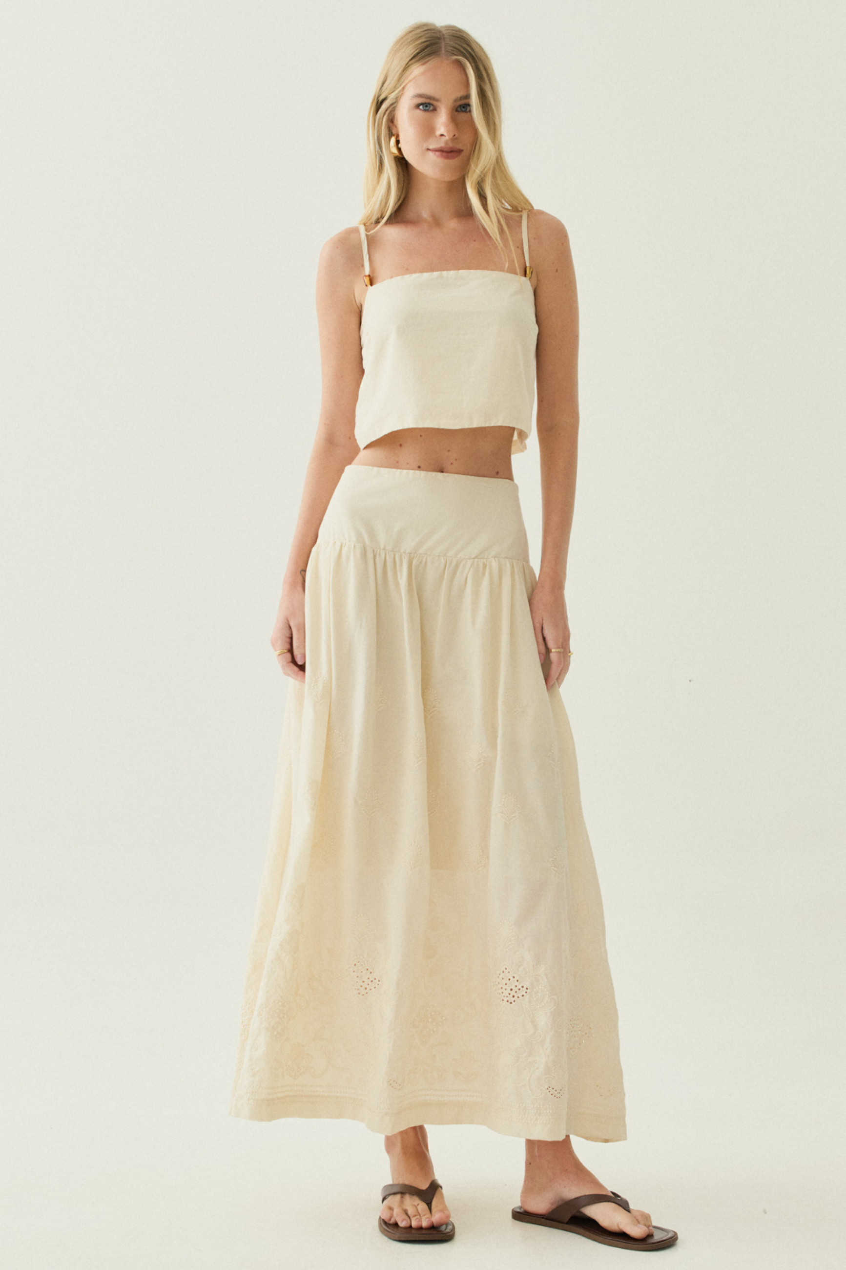 Saia Bordada Duda Natural