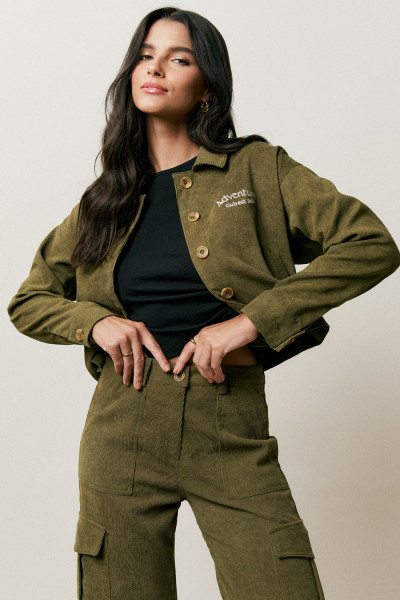 Jaqueta Veludo Cropped Bordado Verde Militar