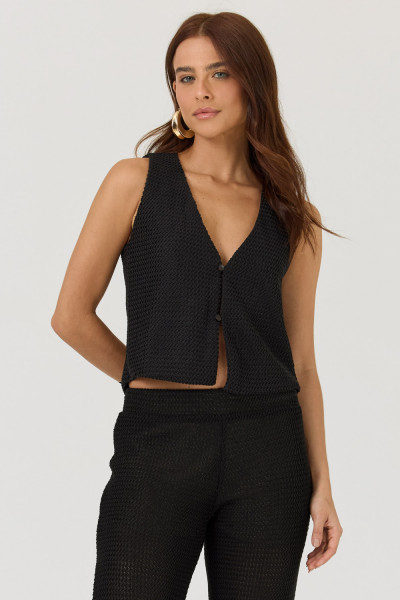 Colete Crochê com Botão Preto