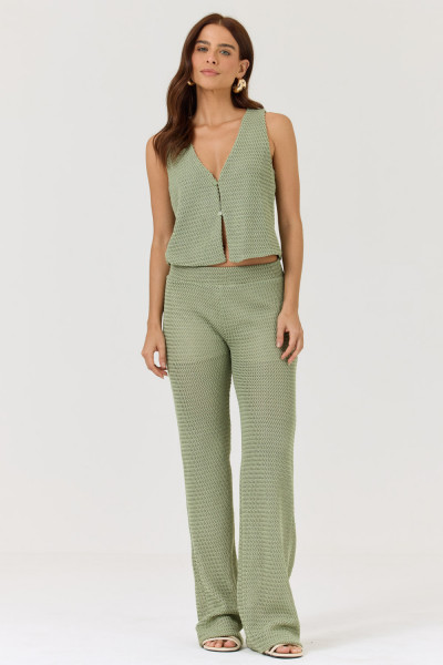 Colete Crochê com Botão Verde Avocado