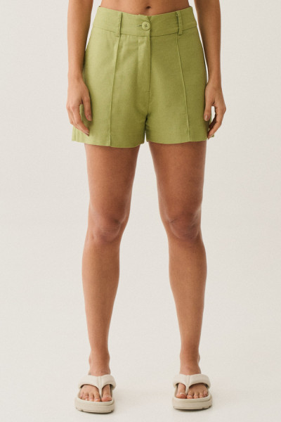 Shorts Botão Linho Celine Verde Avocado