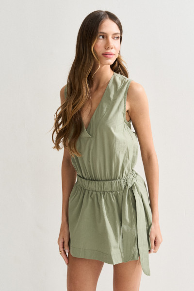 Macaquinho Shorts Saia Helena Avocado Claro