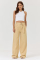 Calça Reta com Cinto de Fivela Bege